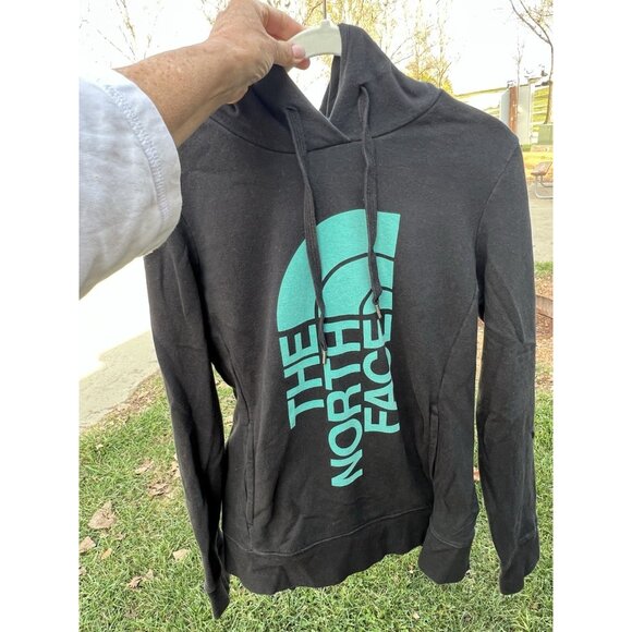 The North Face black hoodie turquoise half dome kangaroo pockets M gorpcore - Picture 3 of 9